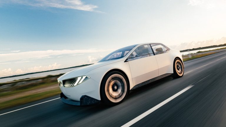 The 2027 BMW 3 Series and i3 are revealed: new colors on the horizon