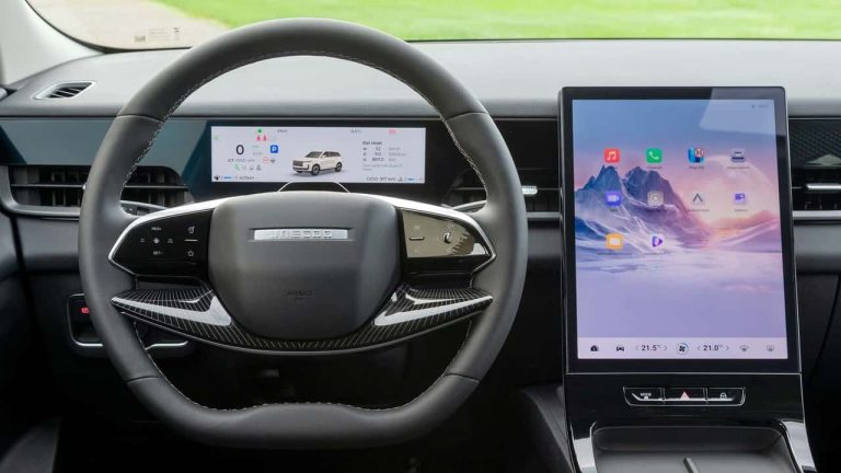 Jaecoo 5: A Dive into the Refined Interior of the New Chinese SUV