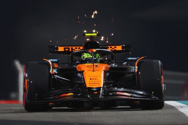 McLaren dominates the testing: Norris in the lead, Piastri lagging behind.