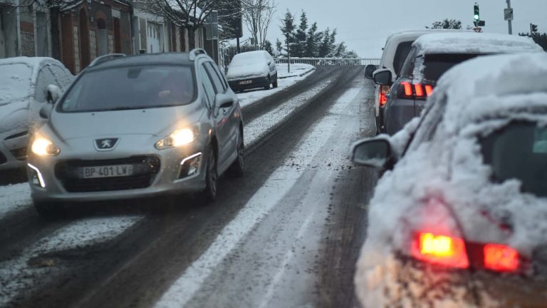 Defrosting your windshield: a simple action that can be costly.