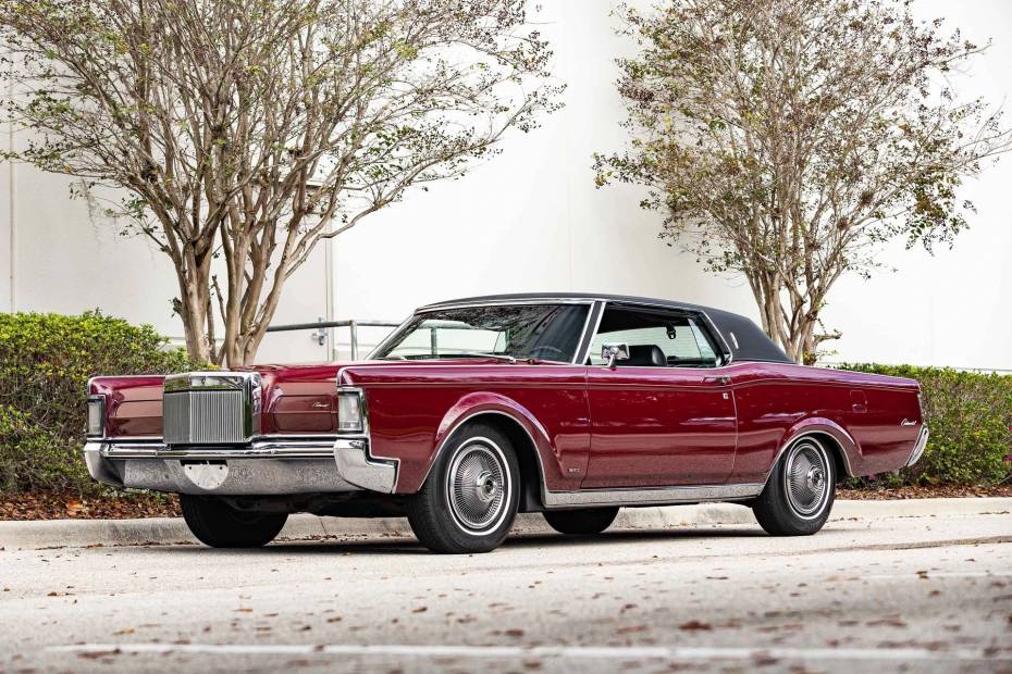 Lincoln Continental Mark III: A Strange Journey Between New York and Washington
