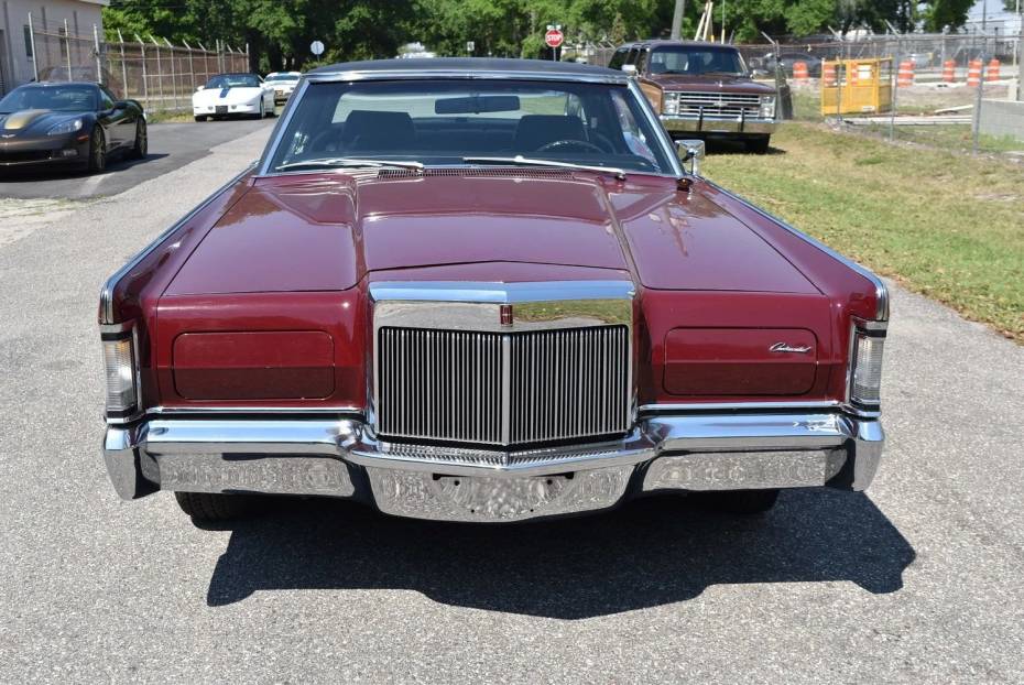 Lincoln Continental Mark III: A Strange Journey Between New York and Washington