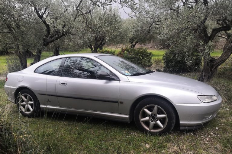 Peugeot 406 Coupe: The Last Embrace of an Eternal Bond