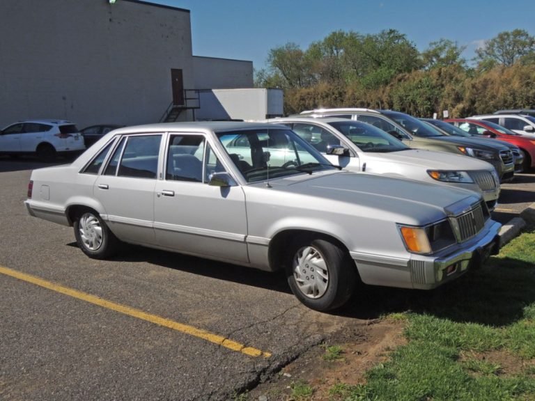 1985 Mercury Marquis: The Shadow of Forgotten Nobility
