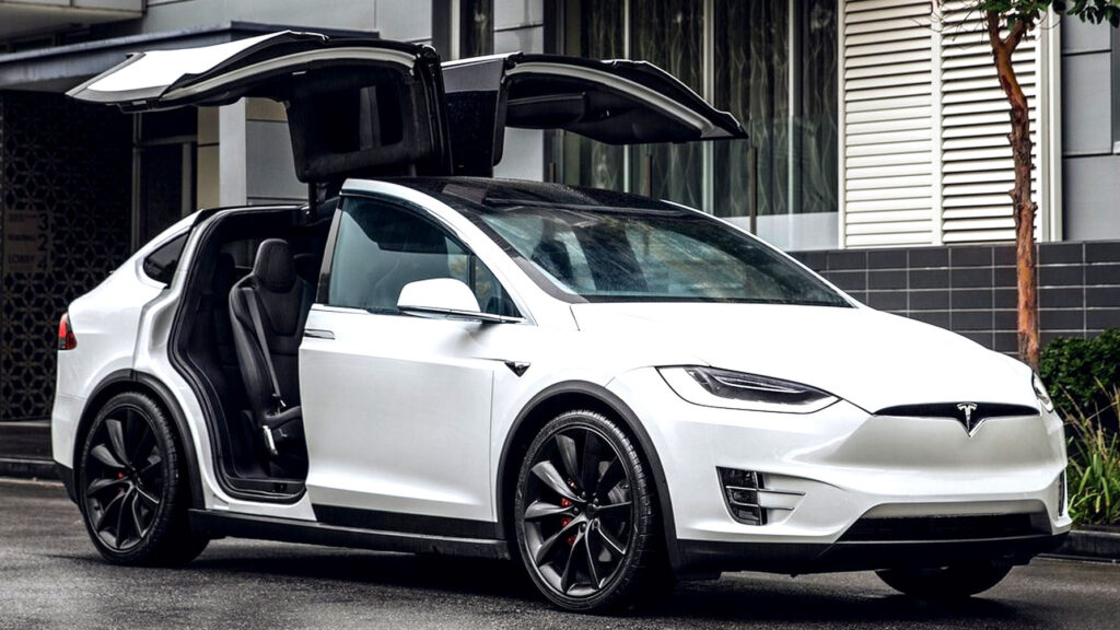 Tragedy on the road: A family drama and Tesla’s responsibility