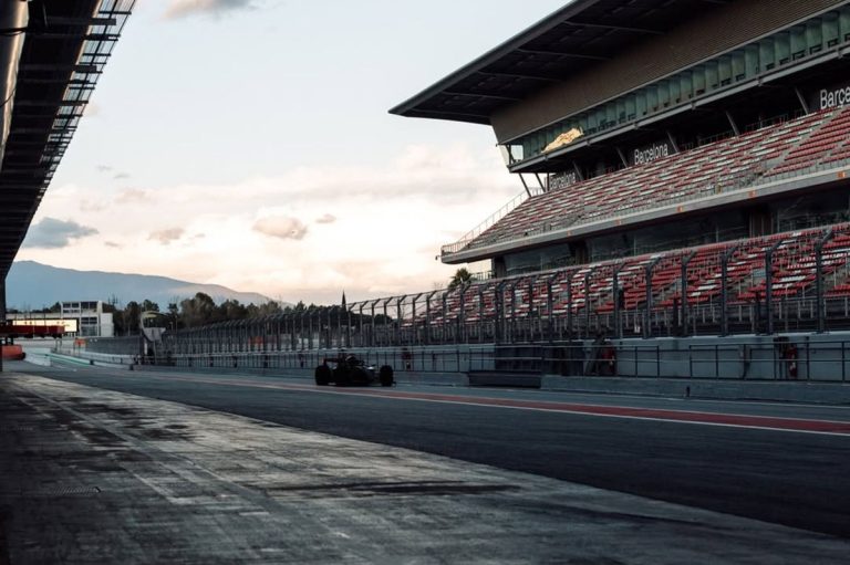 Audi R26: First shakedown in Barcelona, a new era for Formula 1