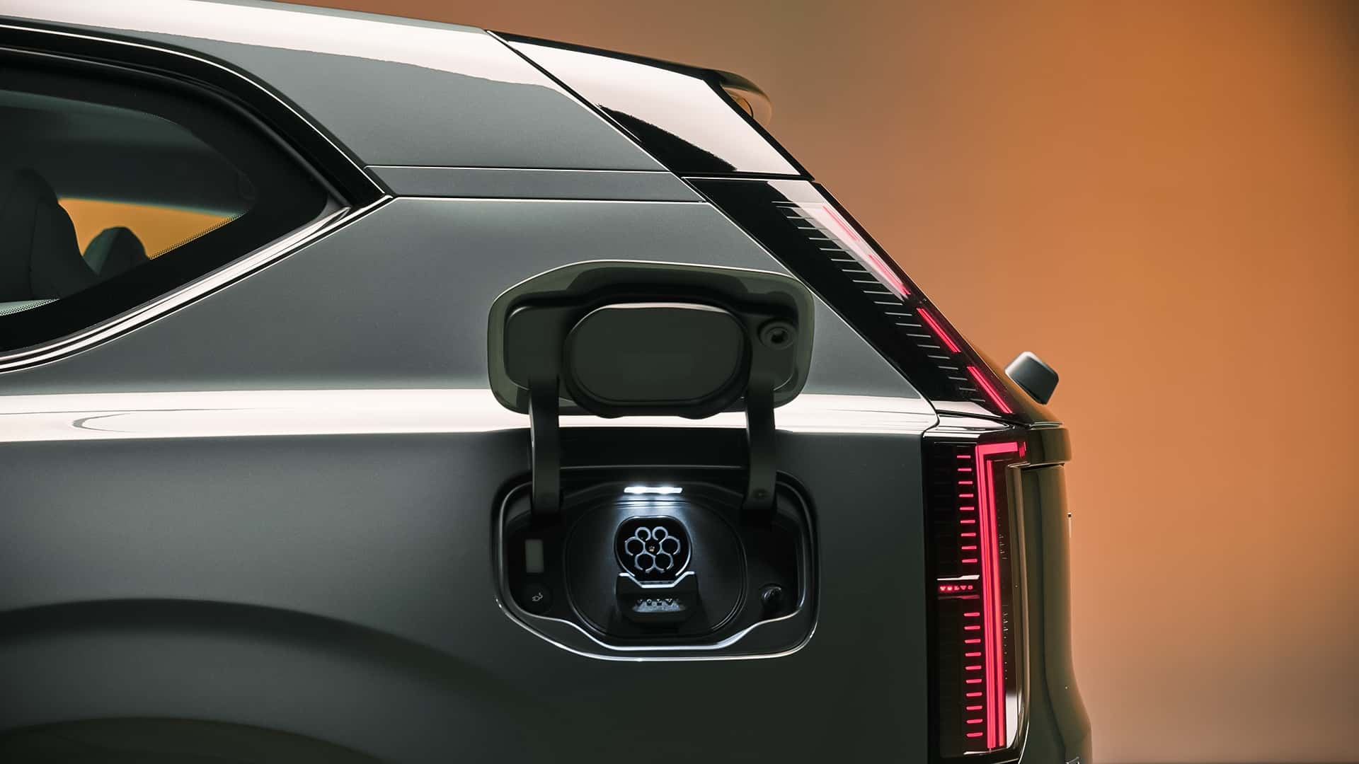 Volvo Reinvents Seatbelt Technology for a Safer Future
