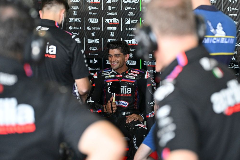 Jorge Mart&iacute;n: A Fresh Start with Aprilia