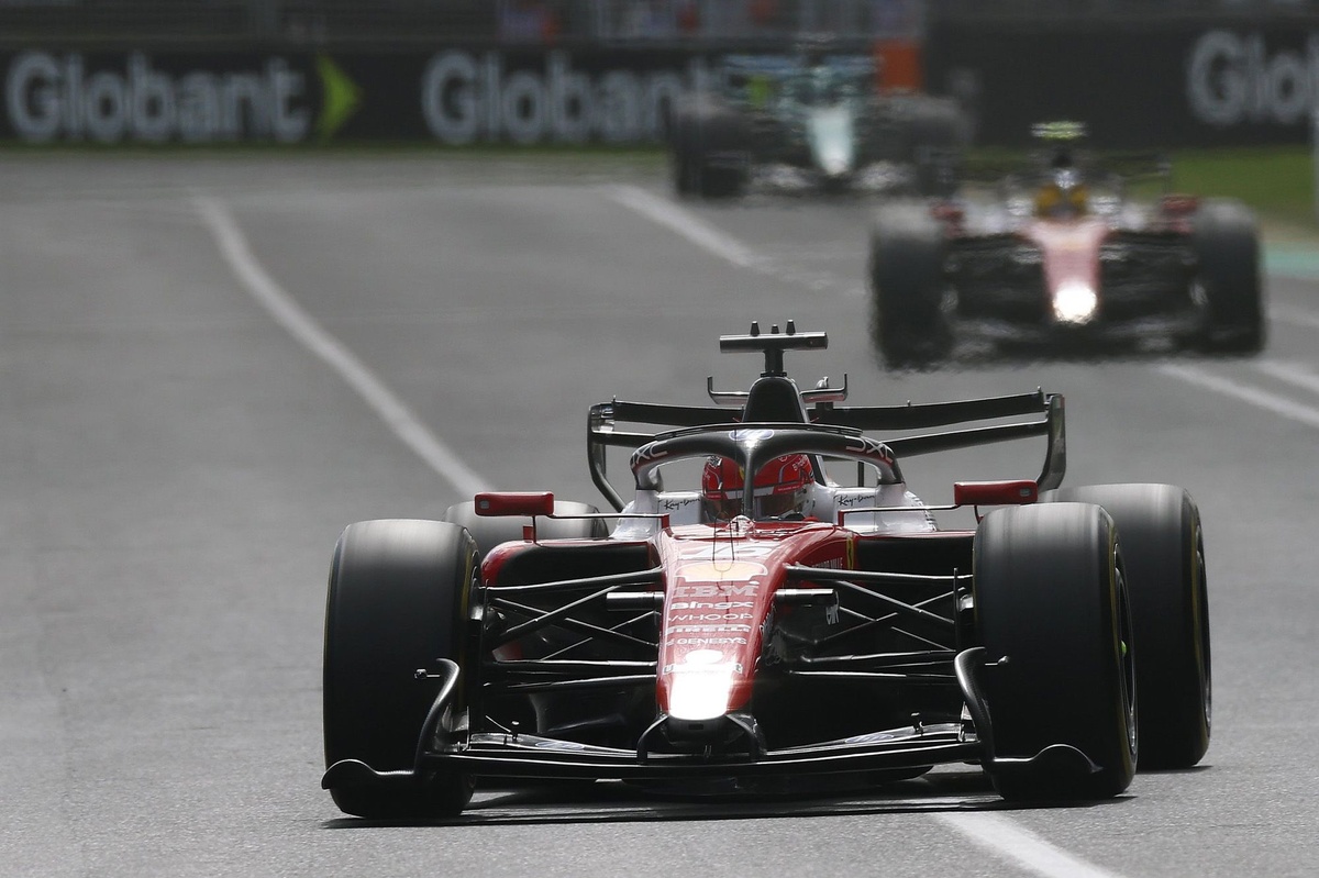 Formula 1 Takes Bold Turn in Shanghai Race Strategy