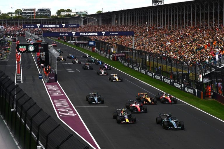 F1: The chaotic start of the Australian Grand Prix raises safety concerns