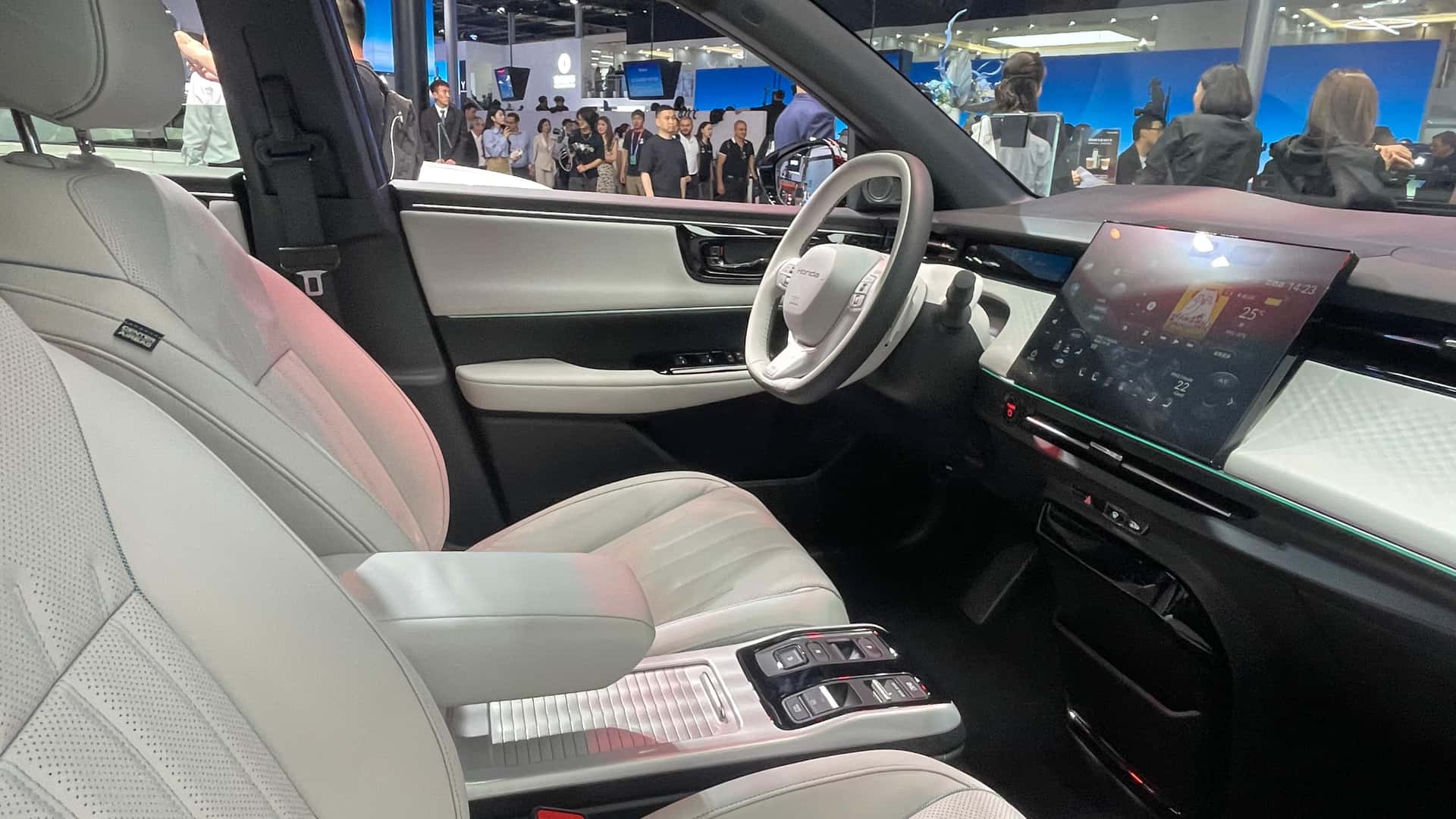 Honda Insight Transforms into Electric Crossover, Reentering the Market