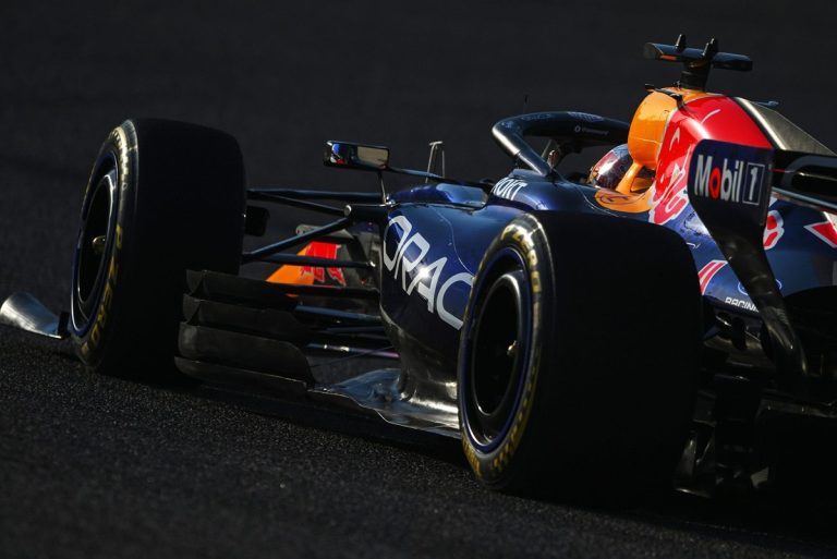 Verstappen Critiques F1 2026 Regulations as Vandoorne Advocates for F1-E C…