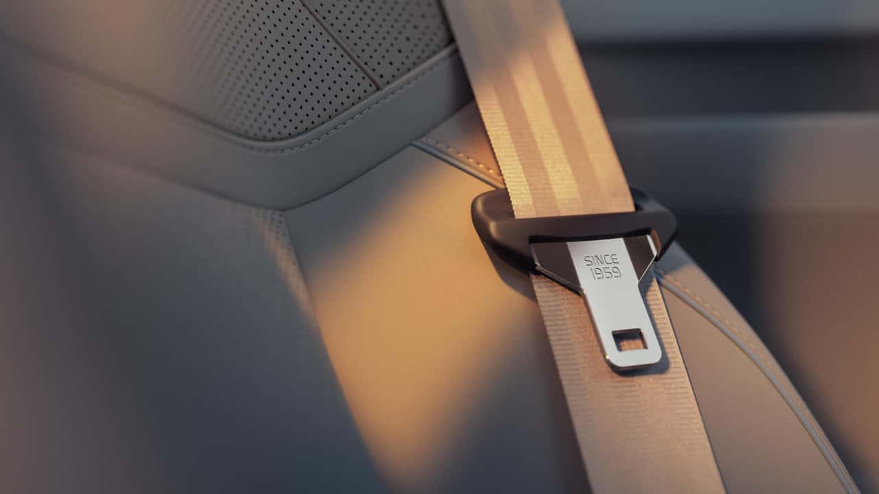 Volvo Reinvents the Seatbelt: A Bold Industrial Move for Future Road Safety
