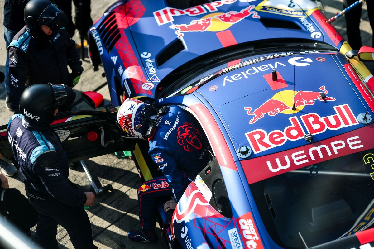 Verstappen Faces Challenges Ahead of 24 Hours