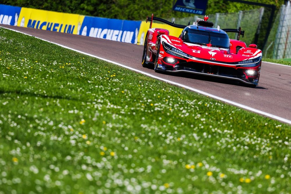 Ferrari Snags Last-Minute Pole at Imola