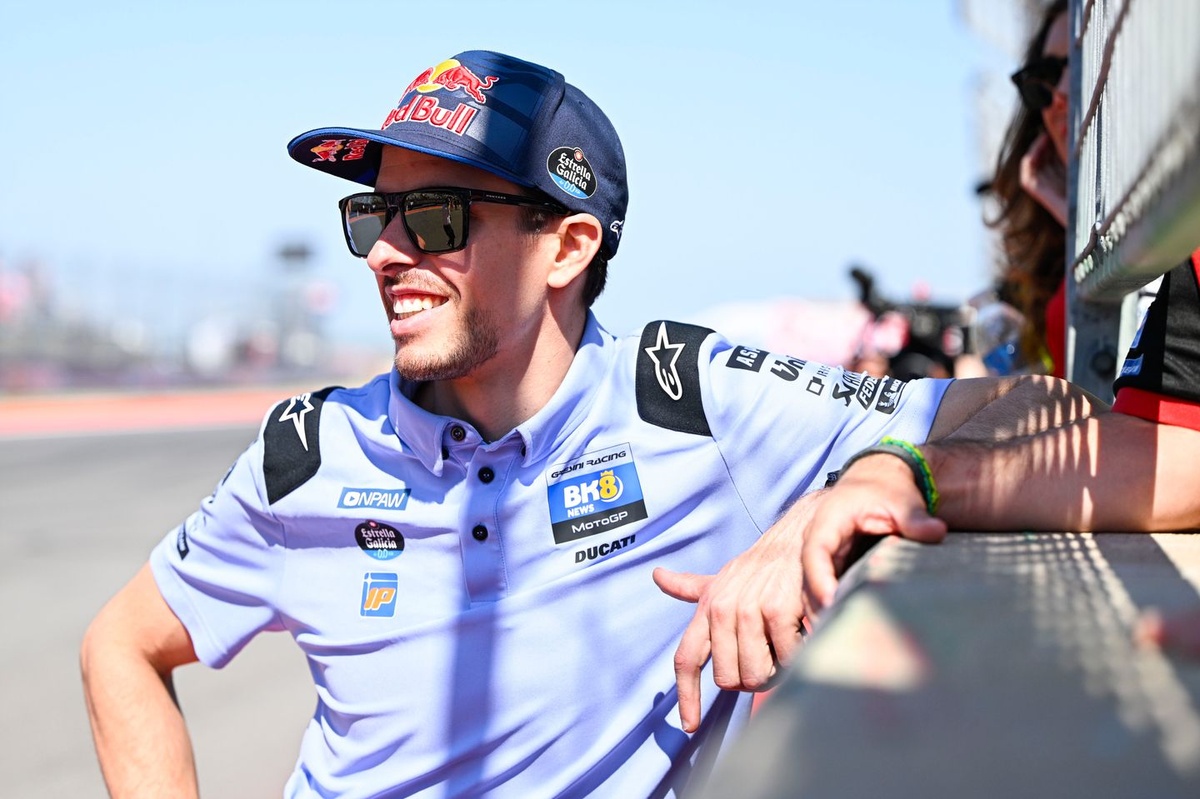 MotoGP rider market stalls as factories wait