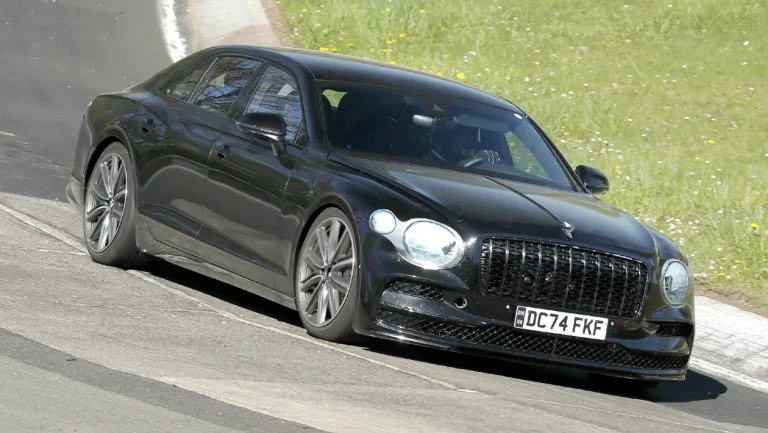 Bentley Flying Spur facelift takes shape with a subtle front-end update