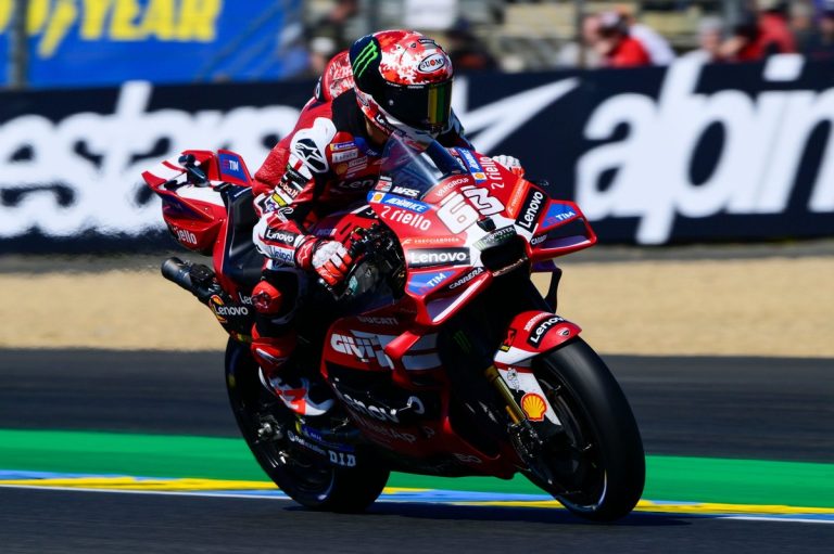 French MotoGP: Bagnaia and Marquez lock out front row, French fans await…