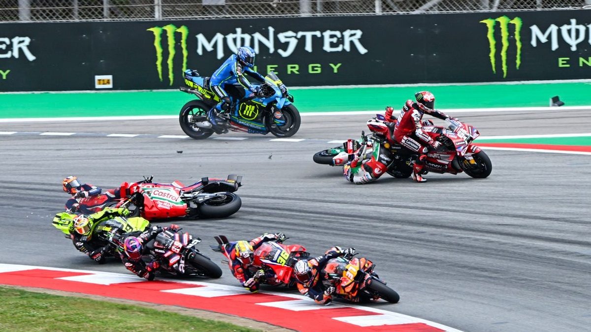 Johann Zarco's MotoGP comeback: 100% recovery expected, but a months-long…