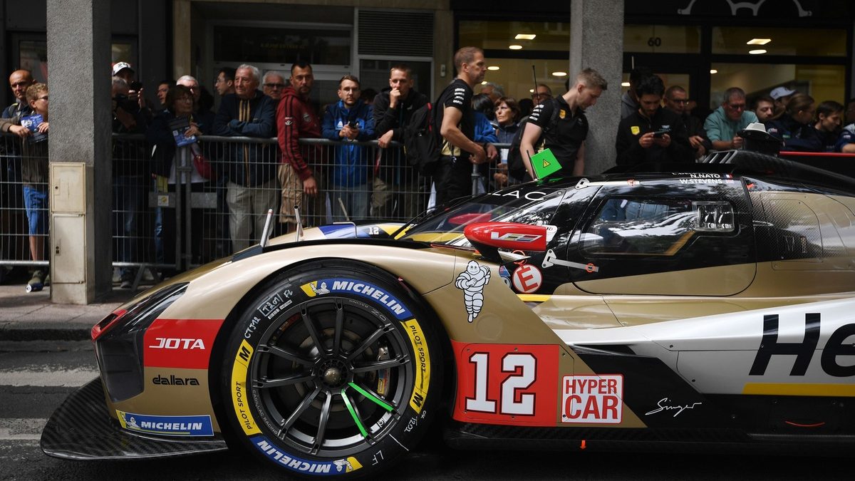 Cadillac V-Series.R: Can the LMDh Prototype Finally Challenge for a Le…