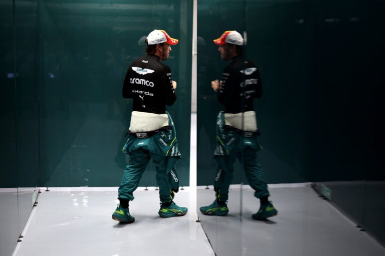 F1: Alonso's Frustration Mounts as Aston Martin Struggles in Spain