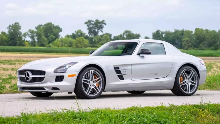 Mercedes SLS AMG Gullwing Sells for 5K: A Gullwing’s Price in Gold?