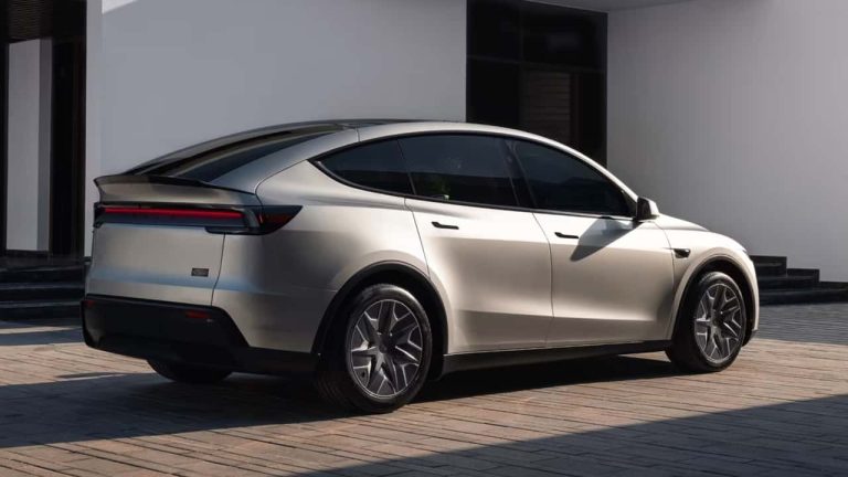 Tesla Model Y L: Bigger, Pricier, and Finally Usable for Humans