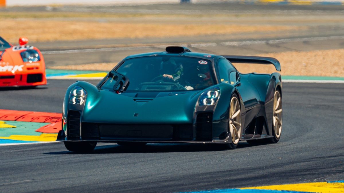 Gordon Murray’s Le Mans GTR Roars to Life: A 12,100 RPM V12 Symphony on Track